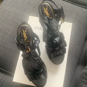 YSL BLACK PATENT SANDALS Pre-owned